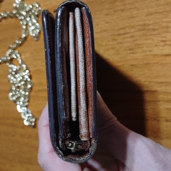 Louis Vuitton monogram compact wallet - Picture 9 of 12